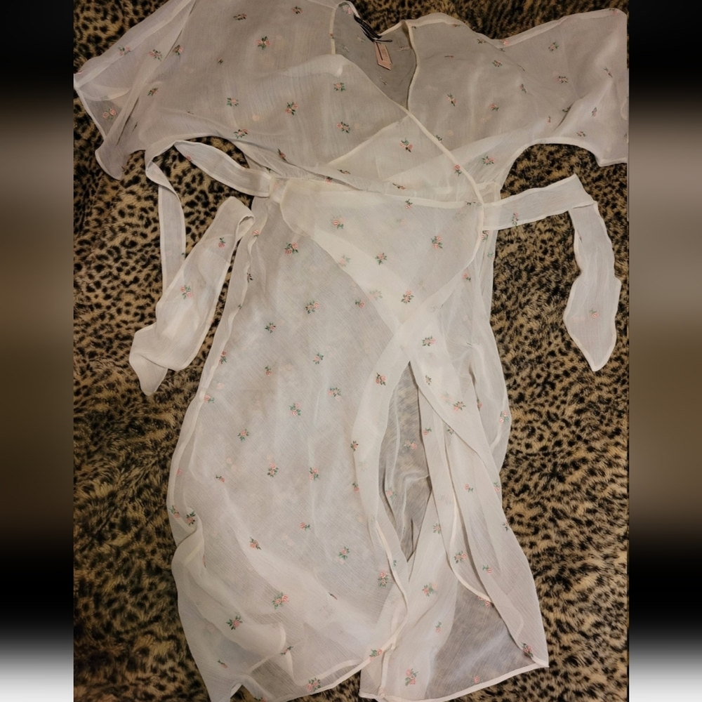 Victoria's secret LIMITED-EDITION robe